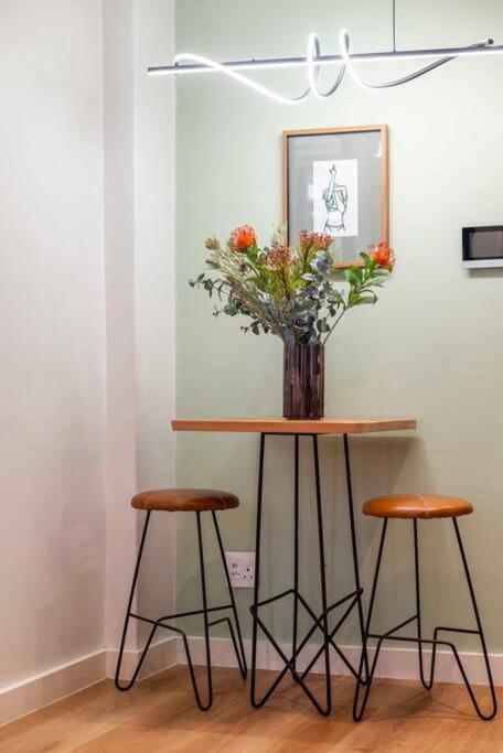 Apartment Charming One Bedroom Cape Town